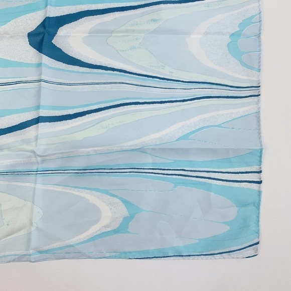 Vintage 70s Polyester Blue White Mod Square Scarf 21" x 21" - Picture 2 of 5